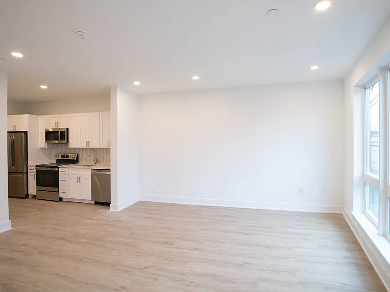 1325 N Lee St #401 — Photo 6