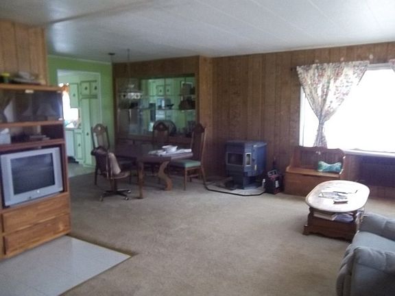 4th image of 692-495 Lahonton Heights Dr