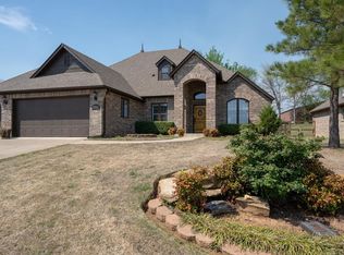 8465 Overlook Trl, Claremore, OK 74019