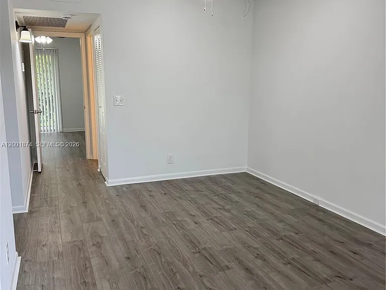 800 SW 131st Ave #311F — Photo 6