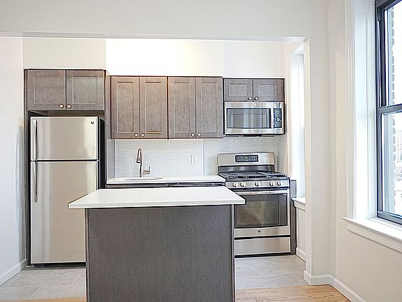 2nd image of 2357 31st Dr APT 6G