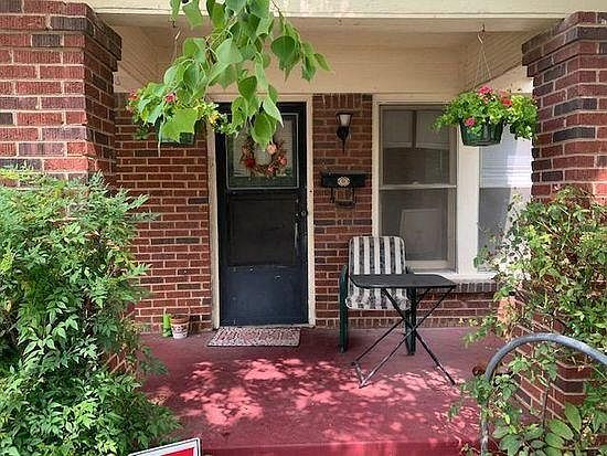 1st image of 3707 Meadowbrook Dr