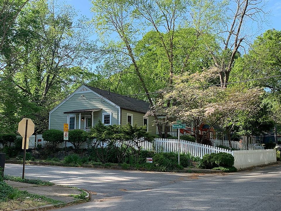 2nd image of 140 Sisson Ave