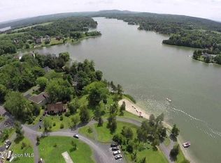 80 Debbie Drive, Athens, NY 12015