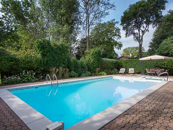 Pool/Backyard