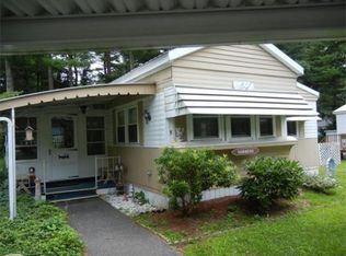 5 Sycamore Dr, Halifax, MA 02338