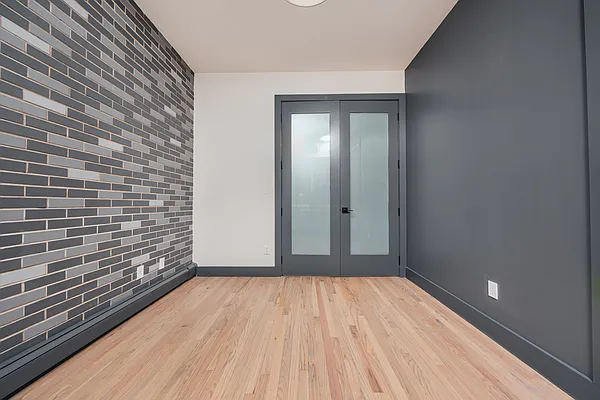 Rented by Carnegie Management Inc | media 8
