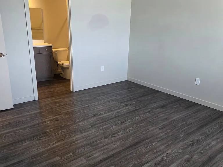 213 Merrick Ave — Photo 11