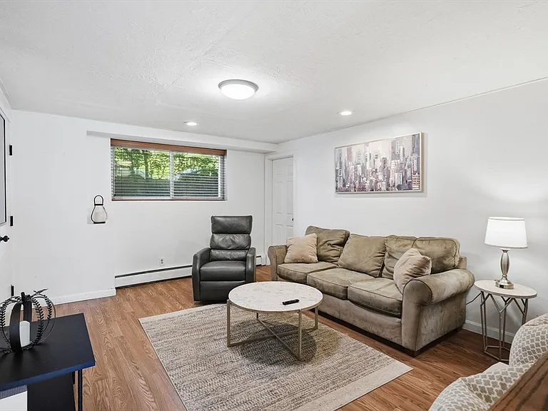 1722 Commonwealth Ave #1 — Photo 8