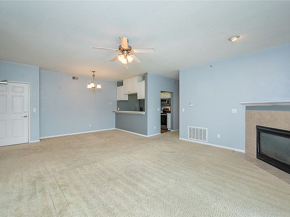 5th image of 6255 Beechtree Dr Unit 5201