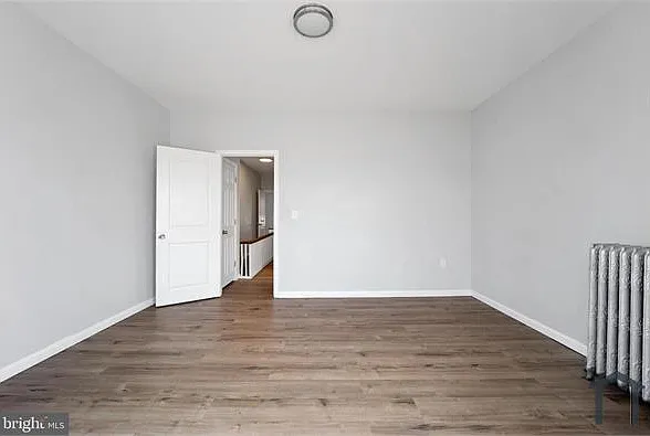 5749 Catharine St — Photo 16