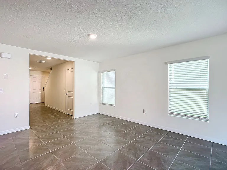 8656 45th Ct — Photo 22
