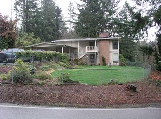 2010 E Phinney Bay Dr, Bremerton, WA 98312