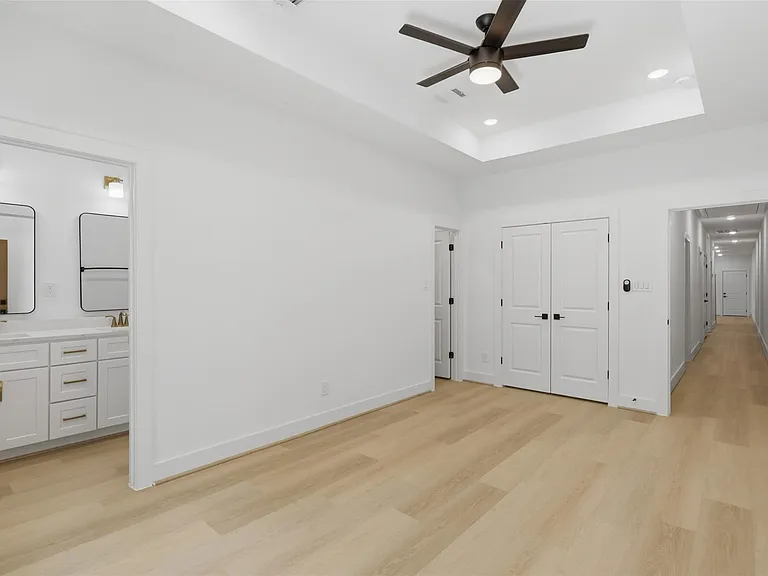 5921 Mountwood St #B — Photo 16