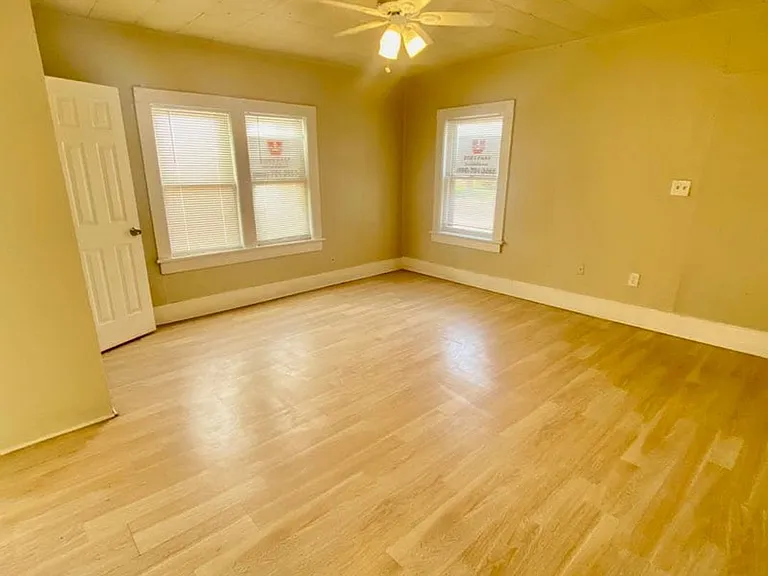 1708 Avenue N — Photo 3
