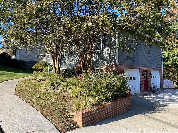 2nd image of 4509 Foothills Dr