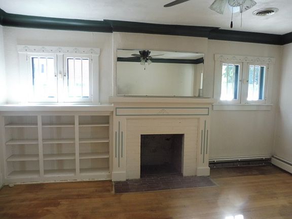 4th image of 324 Park Pl