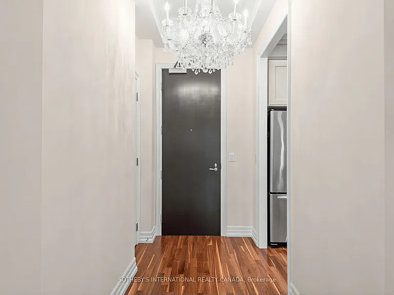 21 Burkebrook Pl #224 — Photo 2