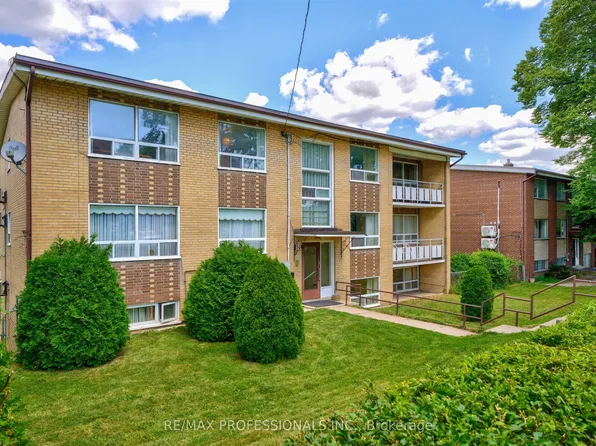 50 Waniska Ave, Toronto, ON M8Y 1P9