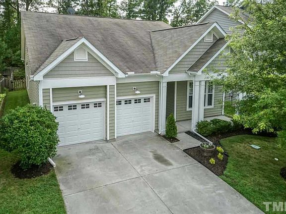 2nd image of 1910 Woodsdale Dr