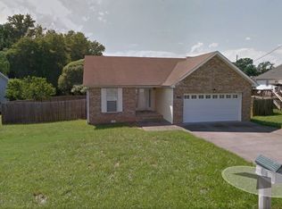 261 Short St, Clarksville, TN 37042