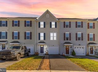 174 Ontario Dr, Falling Waters, WV 25419