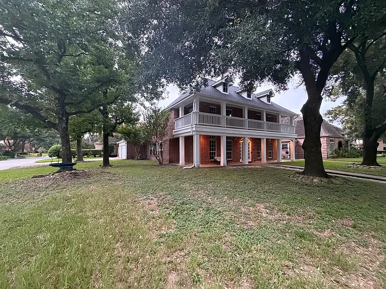 7218 Holder Forest Ct — Photo 52