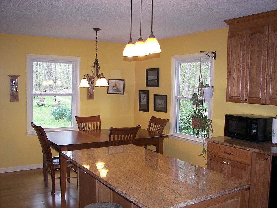 1st image of 2125 Russell Cir