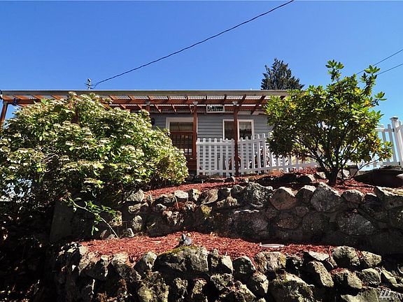 2nd image of 618 Dora Ave