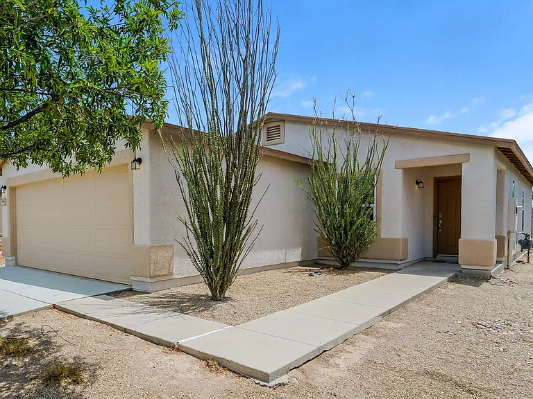 7393 S Messala Ct — Photo 3