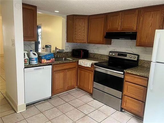 3rd image of 6200 Riverside Dr APT 404