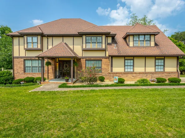 919 Rose Marie Ct, Soddy Daisy, TN 37379