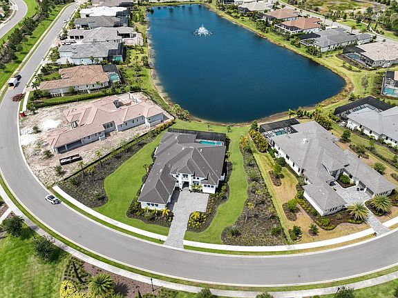 5th image of 8335 Lucerne Loop
