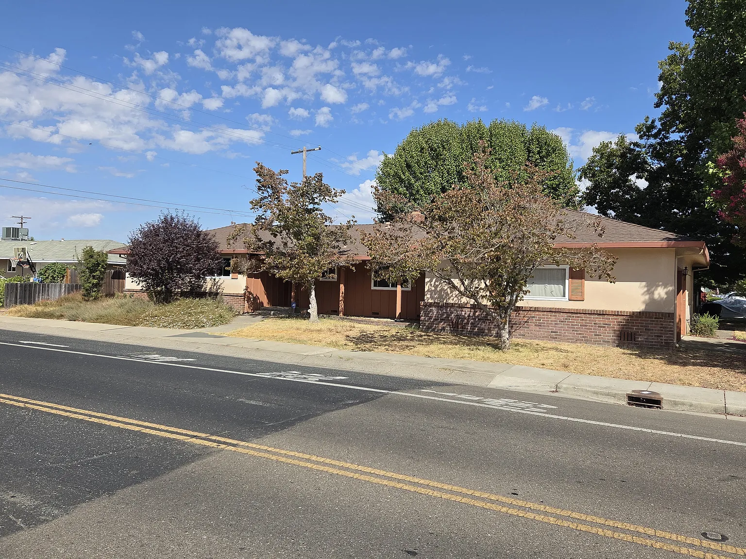 3 bed, 1595 sqft, $800 — Photo 1