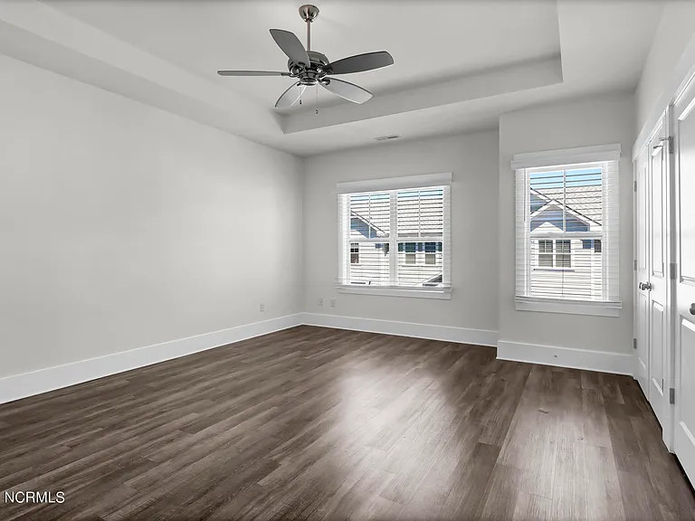 1808 Bungalow Row — Photo 21