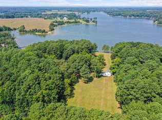 579 Honest Point Rd, Lottsburg, VA 22511