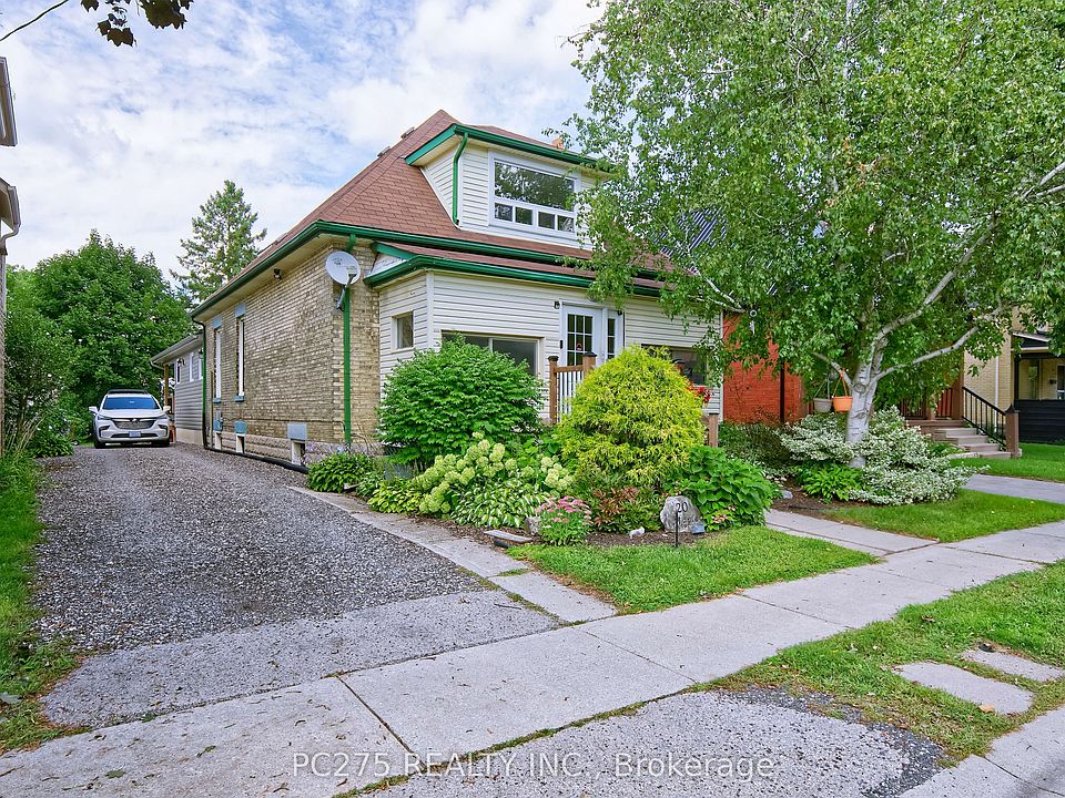 1st image of 20 Maple St