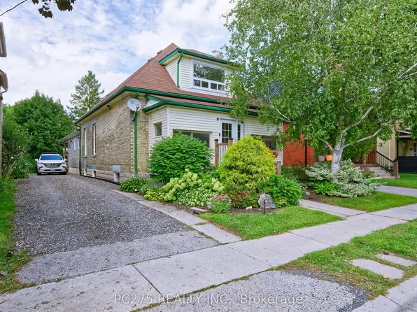 20 Maple St, Saint Thomas, ON N5R 1Y9