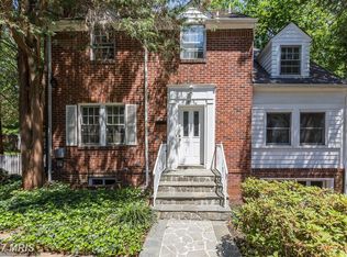 4615 19th St N, Arlington, VA 22207