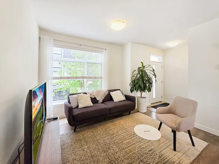 206 Sage Meadows Gdns NW — Photo 6