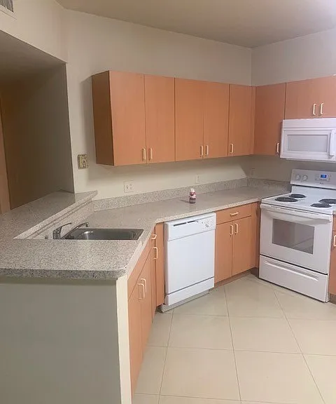 2307 Belmont Ln — Photo 21