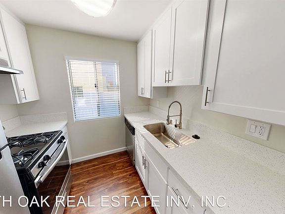5th image of 625 N Sycamore Ave APT 311