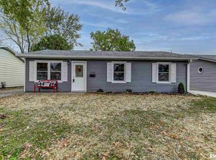 1615 Fairfield Dr, Springfield, IL 62702