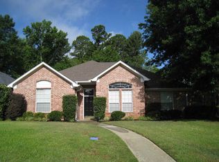 3823 Fern Ridge Dr, Longview, TX 75605