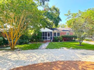 1552 Peachtree Cir S, Jacksonville, FL 32207