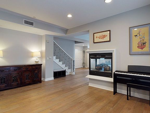 5th image of 5831 Seawalk Dr Unit 128