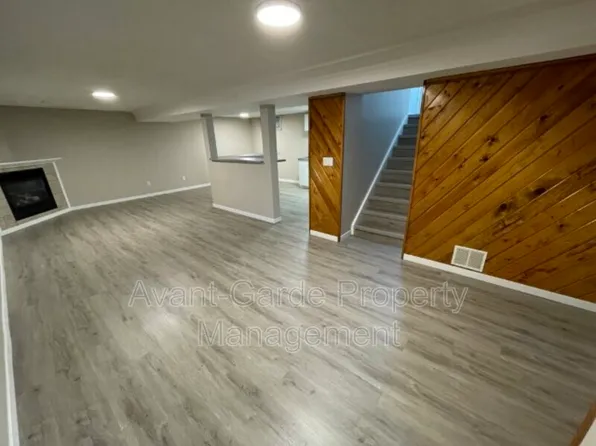 12243 142nd Ave NW #Basement, Edmonton, AB T5X 3S2