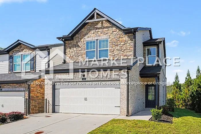 3 bed, 2.5 bath, 1579 sqft, $1,995 — Photo 2