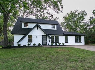 1313 Harrison Ln, Hurst, TX 76053