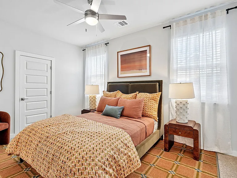 YardHomes Rowlett Creek Bedroom